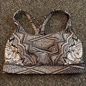 Lululemon Size 4 Sports Bra